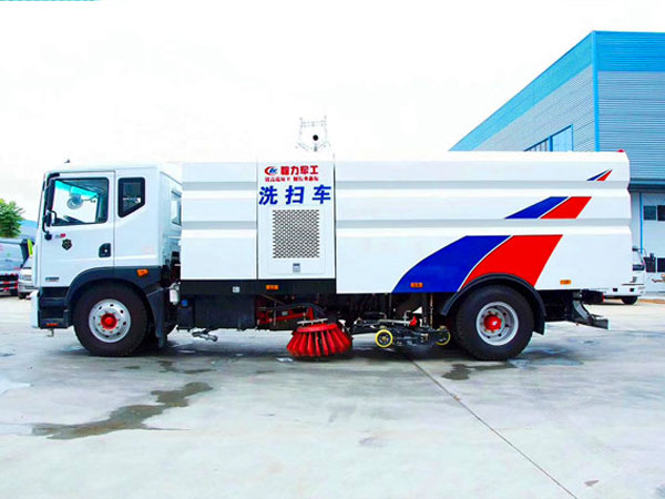 東風(fēng)D9洗掃車(chē)（8水/7塵）