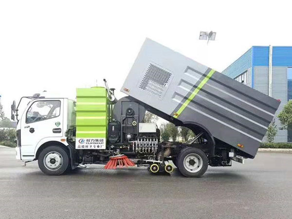 東風K7洗掃車（4水/4塵）