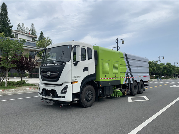 東風天龍22方洗掃車(12水/10塵)