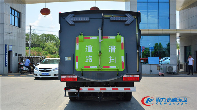 國六東風(fēng)多利卡D6掃路車（1.5水/4塵）