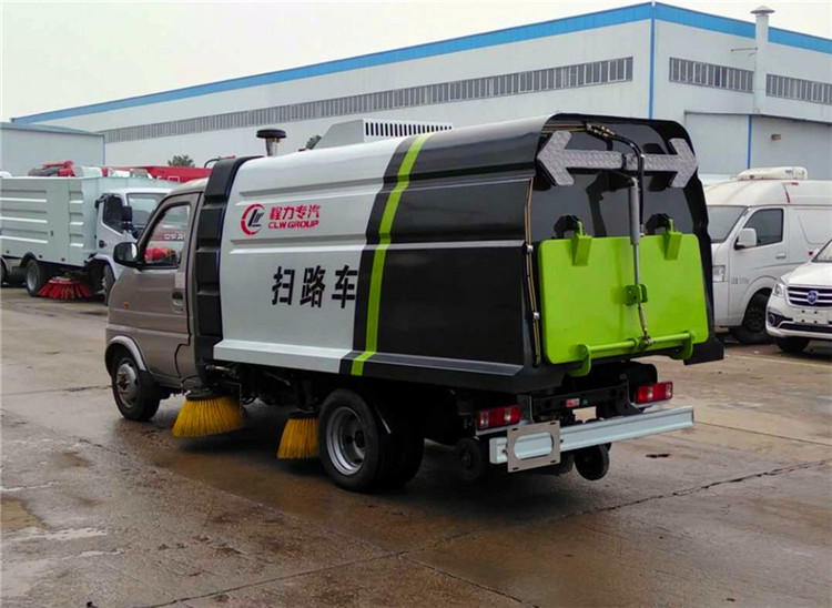 長安小型掃路車（0.7水/1.8塵）