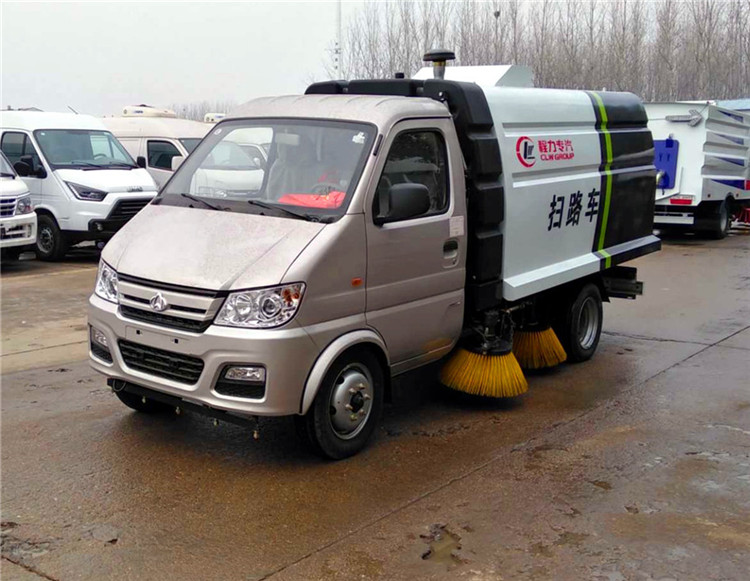 長安小型掃路車（0.7水/1.8塵）