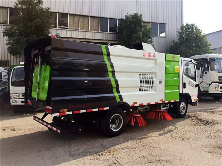 解放虎VN 5.5方掃路車