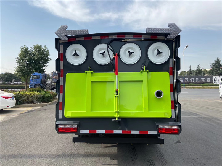東風凱普特國六7方吸塵車