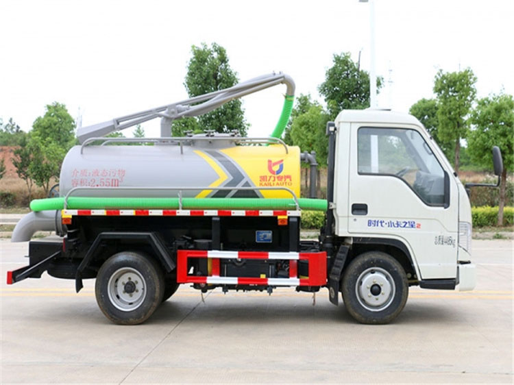 福田小卡藍(lán)牌3方吸糞車