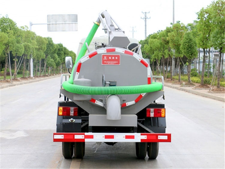 福田小卡藍(lán)牌3方吸糞車