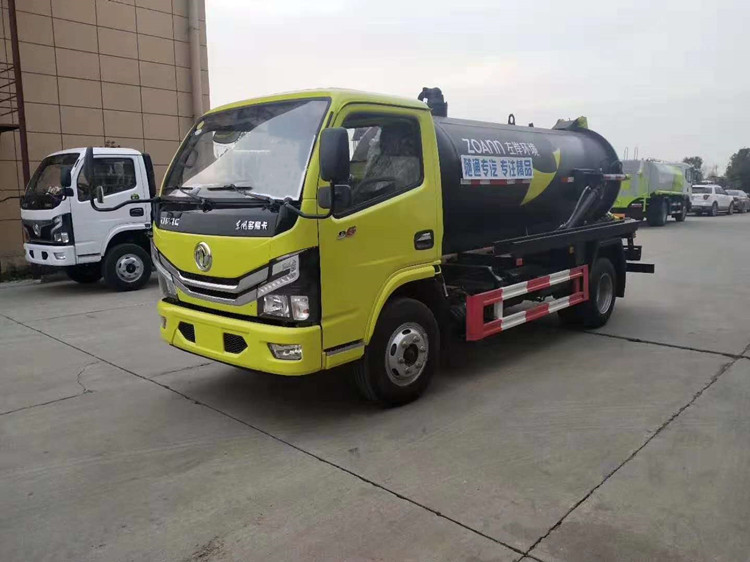 東風(fēng)多利卡國六5方吸污車