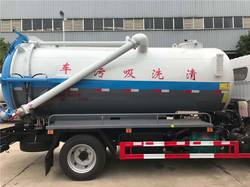 東風(fēng)8方一體罐清洗吸污車