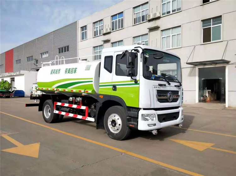 東風(fēng)多利卡D9國(guó)六15方灑水車
