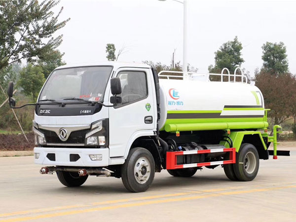 東風(fēng)福瑞卡5噸灑水車