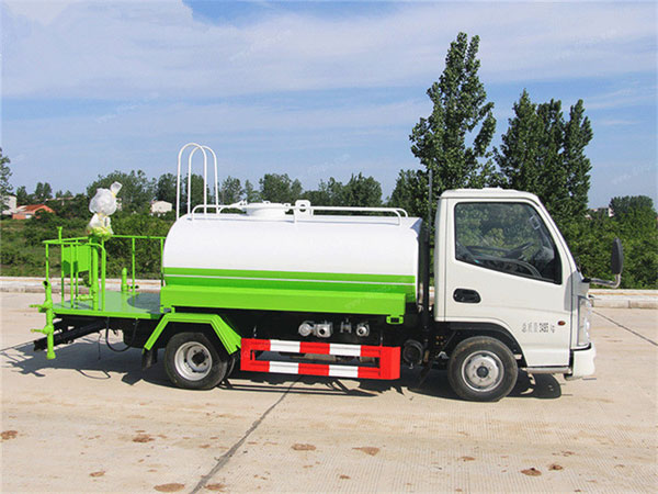 凱馬藍(lán)牌3噸灑水車(chē)