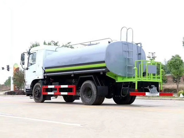 東風(fēng)華神12方灑水車