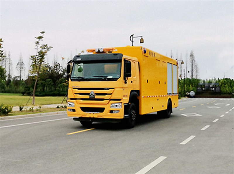 重汽豪沃搶險(xiǎn)車月底底價(jià)