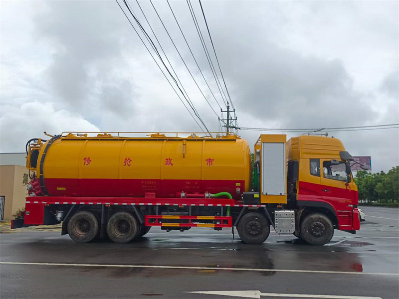 后八輪清洗吸污車哪家實(shí)惠