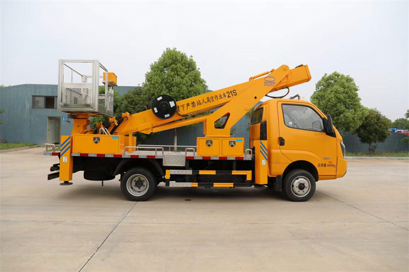 國六21米伸縮臂式高空作業(yè)車17萬