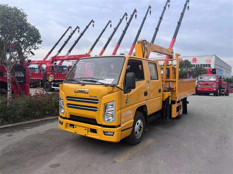 小黃牌隨車吊整車價格