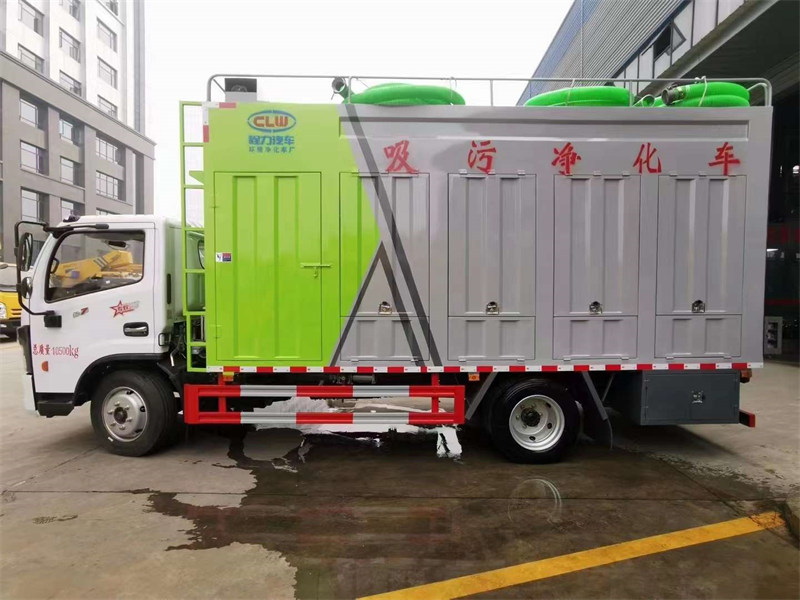 大多利卡雙疊螺吸污凈化車發(fā)車