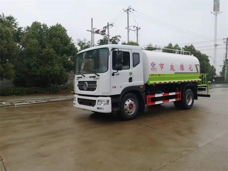 東風D9灑水車廠家直銷玉柴165馬力