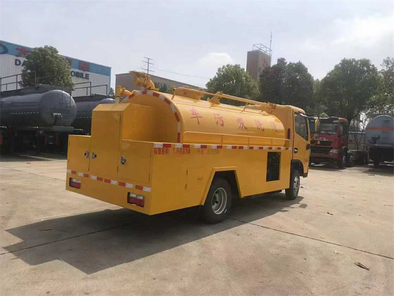5方多利卡清洗吸污車直銷