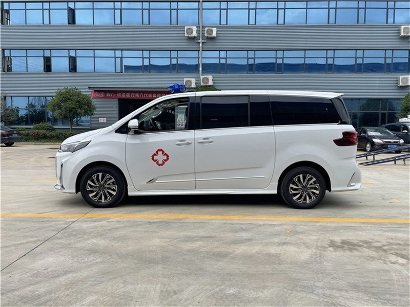 國六大通G20救護車圖片價格