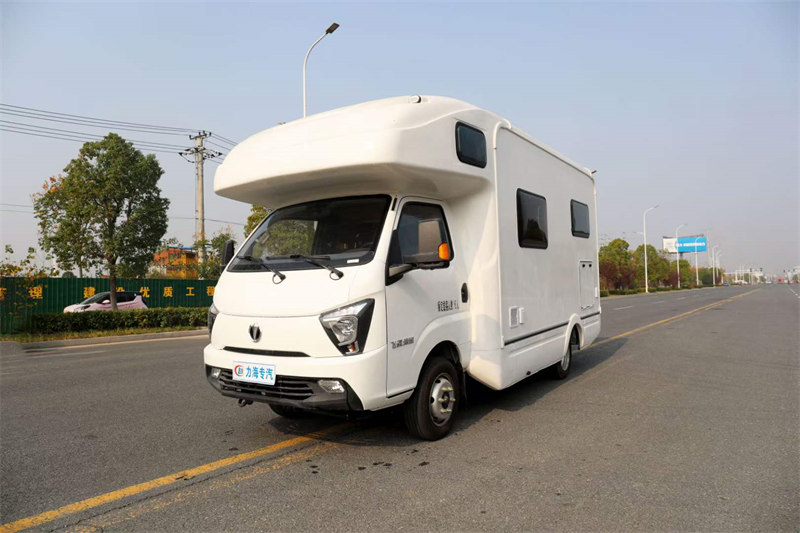 飛碟締途DX柴油版房車年末特價(jià)