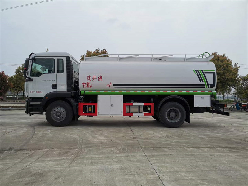 重汽汕德卡供液車1月特價