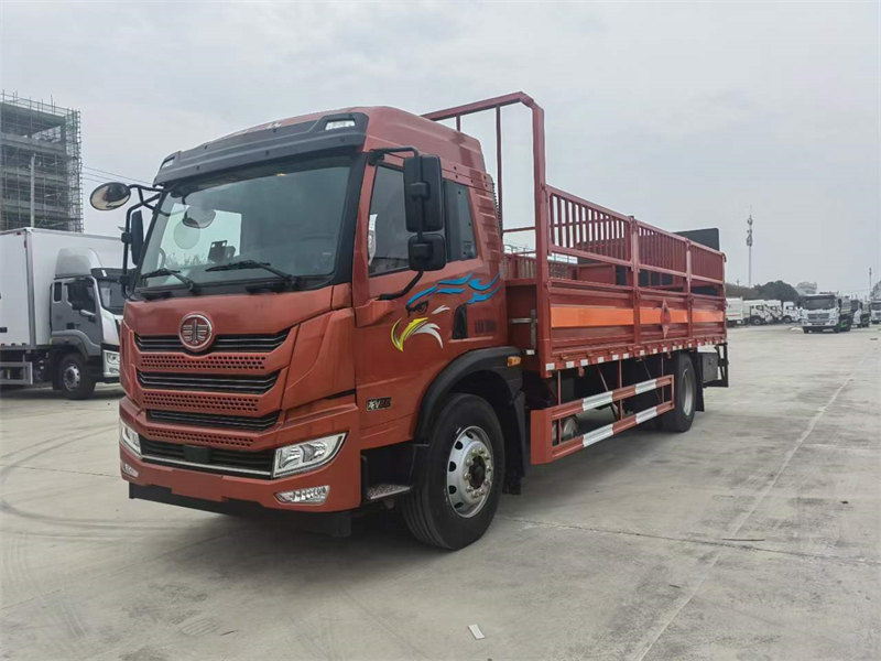 6.8米氣瓶運(yùn)輸車價(jià)格便宜