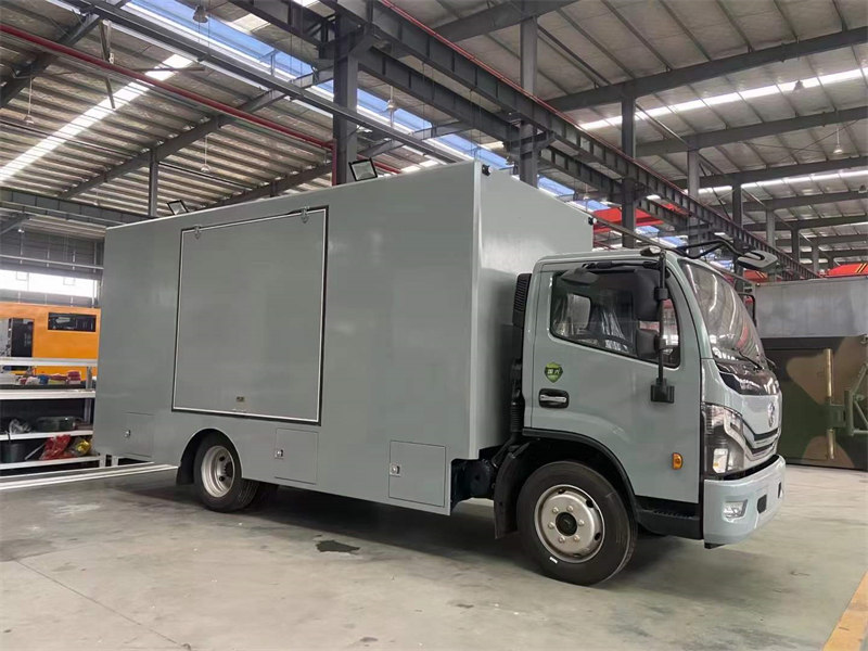東風(fēng)大多利卡餐車新春報(bào)價