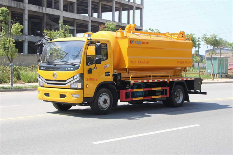東風清洗吸污車1月報價