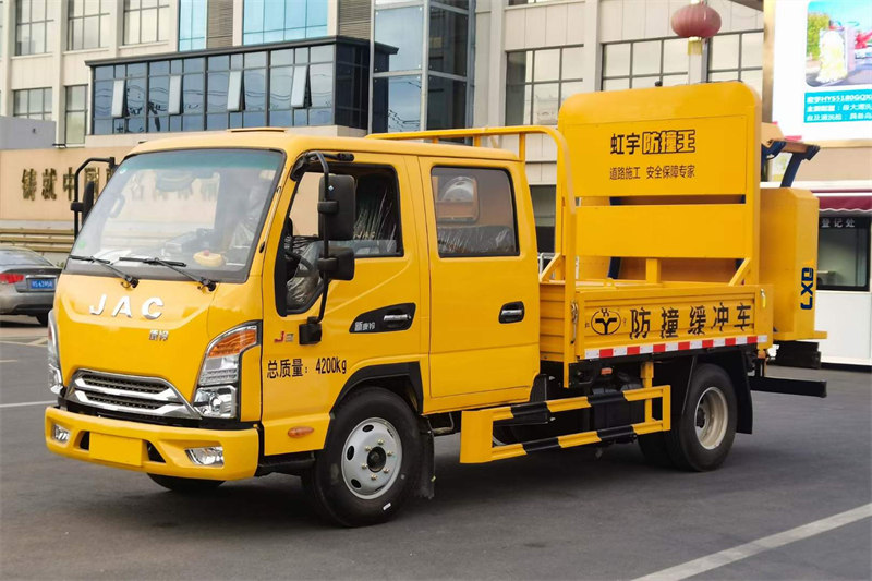 江淮80K防撞緩沖車購車送發(fā)電機