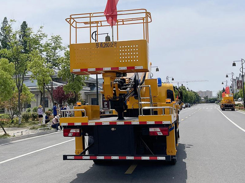 江鈴26米黃牌高空作業(yè)車