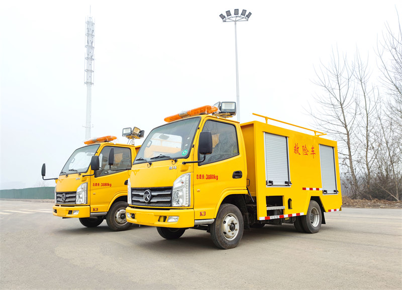凱馬牌單排救險(xiǎn)車(chē)底價(jià)促銷