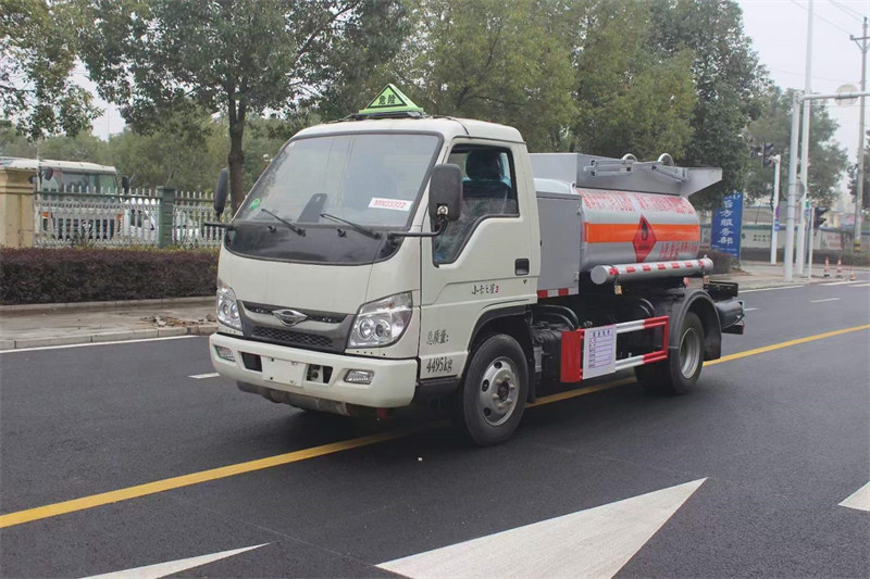 小卡之星3藍牌加油車經(jīng)濟實惠
