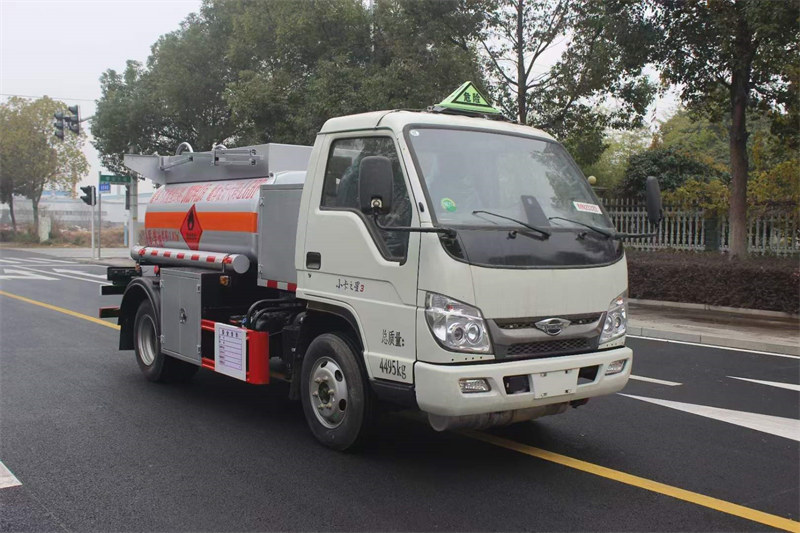 小卡之星3藍牌加油車經(jīng)濟實惠