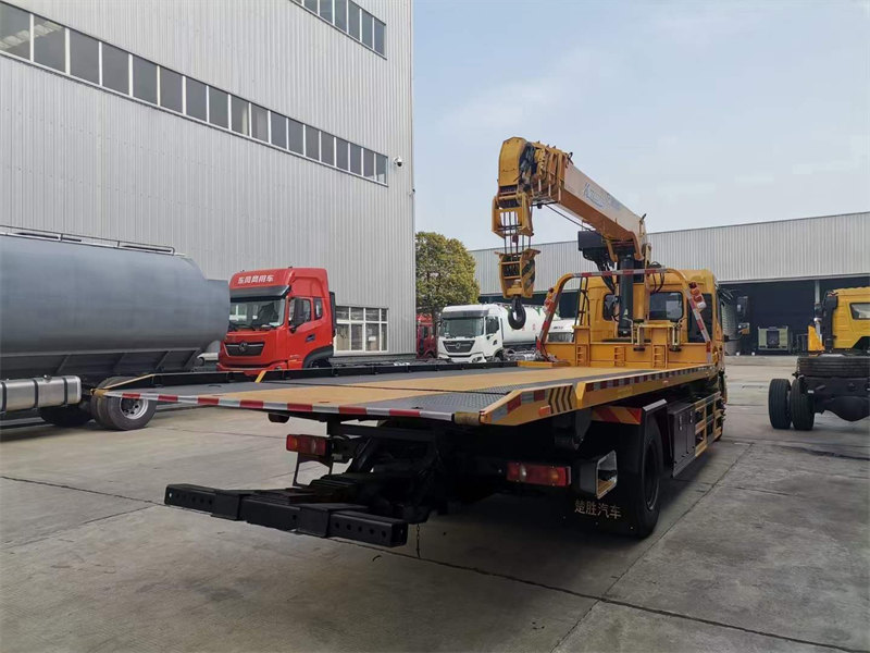 東風(fēng)天錦帶吊清障車可分期購車