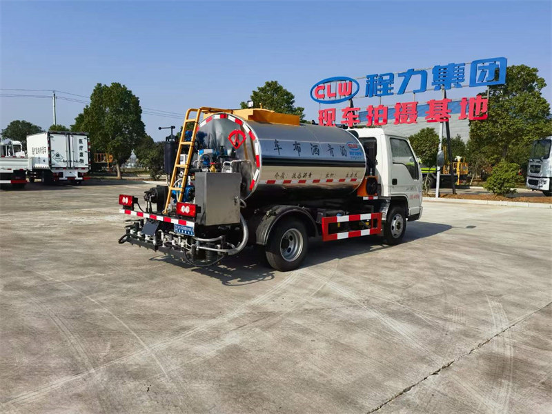多利卡黃牌水泥凈漿灑布車特價