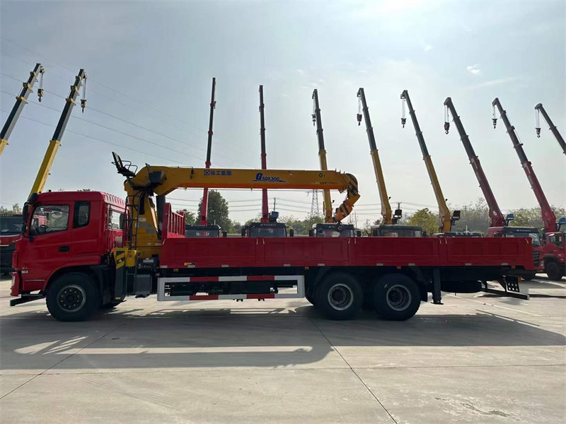 東風(fēng)后八輪隨車(chē)吊途威X6驚爆價(jià)