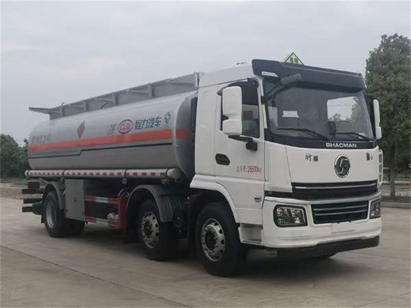 陜汽小三軸油車價格直降2萬元