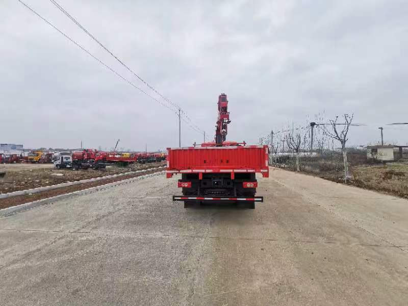 隨車吊奧鈴短軸距山區(qū)版首選