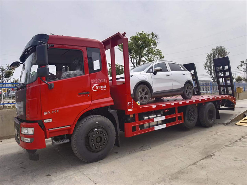 平板拖車就選東風(fēng)前2后6帶提升橋