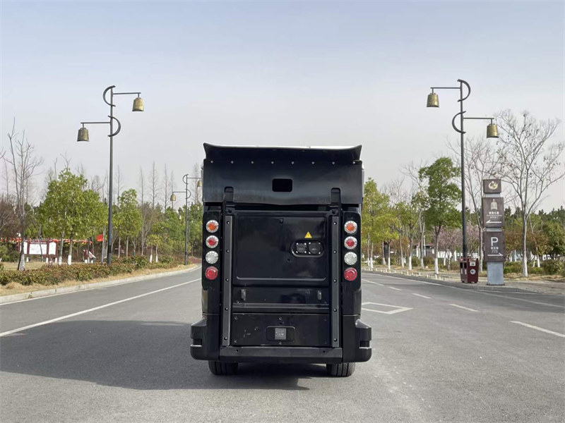 智能自動(dòng)駕駛掃路機(jī)廠家直銷(xiāo)