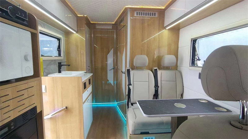 吉利新能源房車綠牌用電無憂