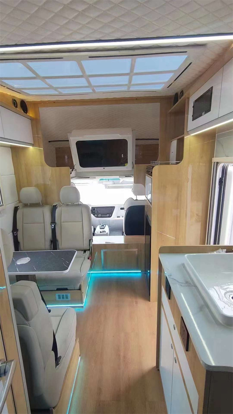 吉利新能源房車綠牌用電無憂