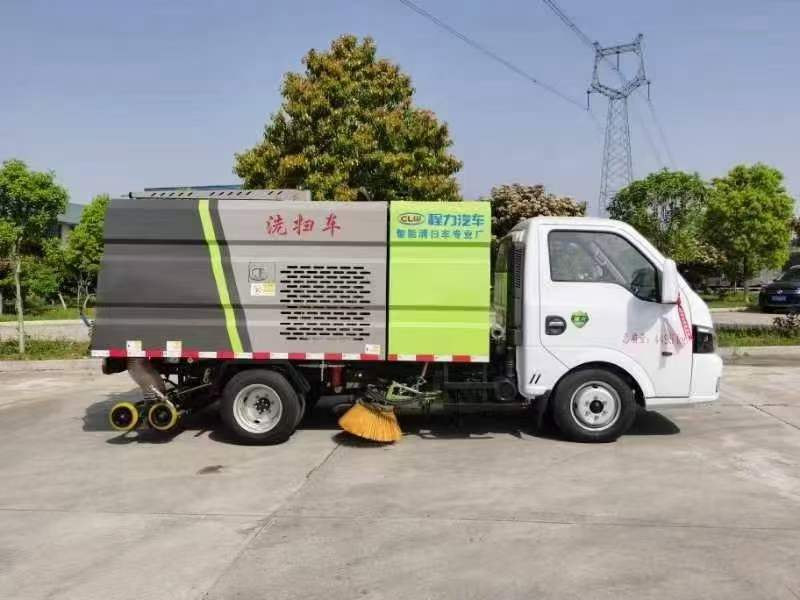 東風(fēng)途逸小洗掃車現(xiàn)車