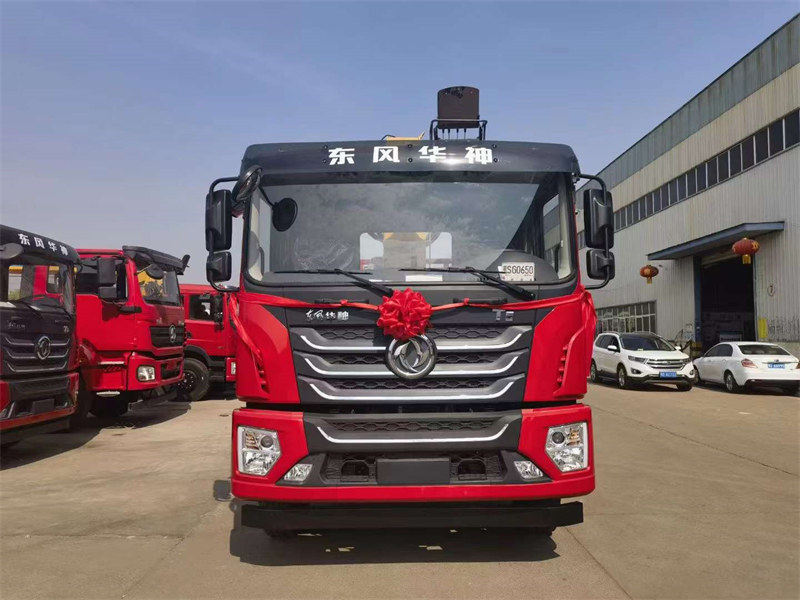 東風(fēng)華神T5新款隨車(chē)吊廠家直銷(xiāo)