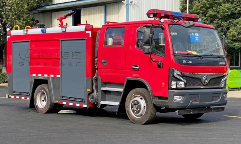 東風(fēng)大福瑞卡5噸泡沫消防車