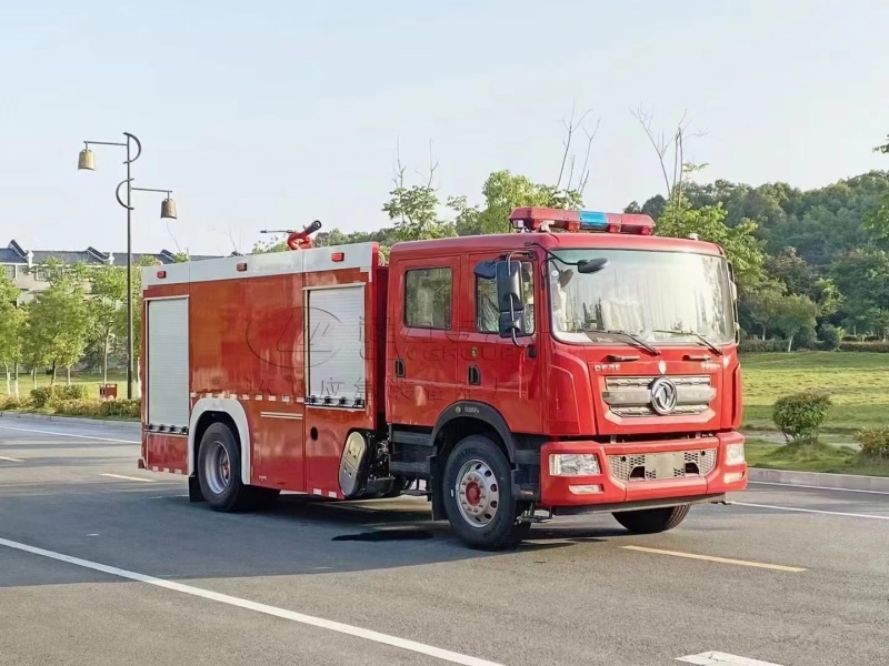 6噸東風大多利卡D9水罐消防車