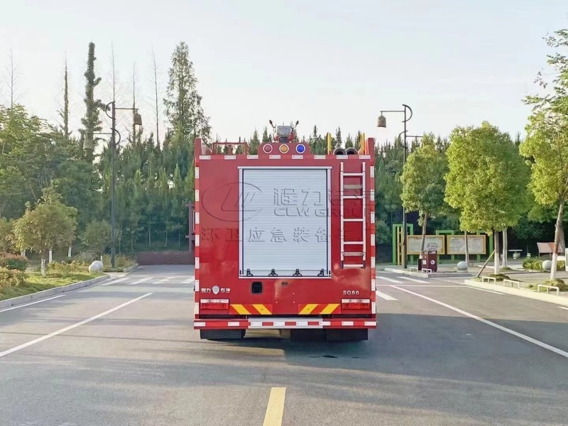 6噸東風大多利卡D9水罐消防車