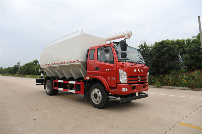 15方散裝飼料運(yùn)輸車(chē)多少錢(qián)