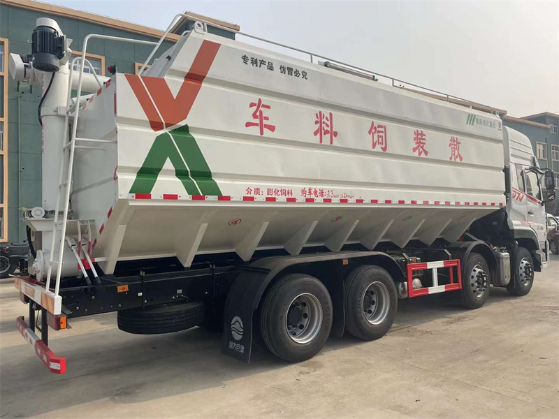 東風(fēng)專底散裝飼料運(yùn)輸車現(xiàn)車特惠